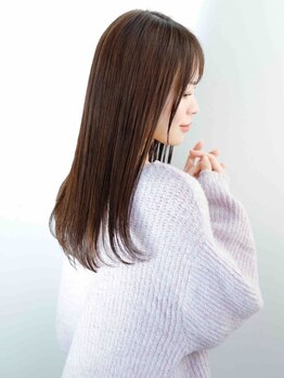 シーン(SCENE)の写真/白髪を自然にカバーしながら艶やかな美しい髪色を実現。大人女性がもっと輝けるグレイカラーをお届けします