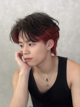 ジーナ 天神(Zina) フェザーセンターパート/インナーカラー/レッド