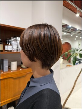 ムー(muu.) ショートボブ+ツーブロック