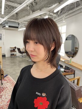 シー 自由が丘(sii.) 軽やかレイヤーのナチュラルウルフボブ/ウルフカット