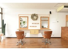 イトビューティーサロン(ito Beauty Salon)の雰囲気（ウッドベースの店内で、ほっと一息つけるサロンです。）