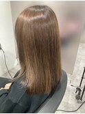 艶髪ミディアムワンレン切りっぱなしヘア