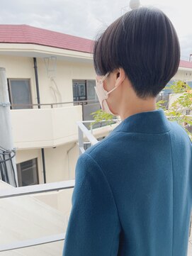 オーシャン(Ocean) 刈り上げ女子/ハンサムショート/2ブロック/大人ショート