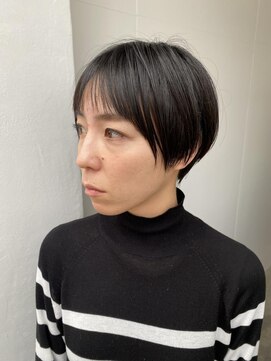 ワン(One) オン眉ショート