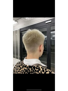 ナンバースリー 溝の口店(Number Three) ホワイトベージュベリーショート