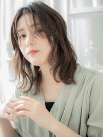 カバーヘア 上尾西口店(COVER HAIR)&nbsp;抜け感ハイライトセンターパートウェットヘアa上尾20代30代40代