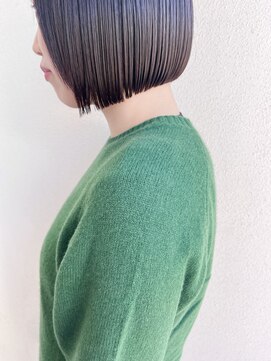 アプア(apua) 黒髪 ＊ ミニボブ＊