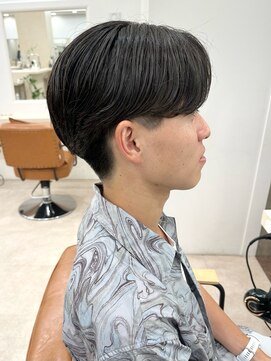 ガーデンヨコハマ(GARDEN YOKOHAMA) メンズ センターパート カルマパーマ 韓国風 刈り上げ マッシュ