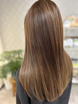 クラッシー(CLASSY)の写真/悩みに合わせて髪を綺麗にする、大人女性の為の髪質改善サロン◎頭皮ケアで何年先もキレイな髪に♪