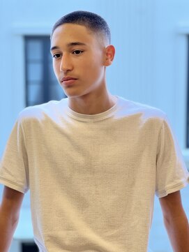 ダッド(DAD) 【Buzz】