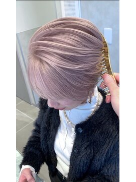 テラ 仙台(Tera) ホワイトカラー ミルクティーカラー シャドウルーツ