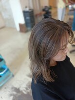 グリーン 上町店(green)&nbsp;【30代・40代】玉造 根本が伸びても目立たないハイライト