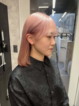 ワンズクロエ 原宿店(ONE's Chloe) くびれヘアアプリコットオレンジハイライトカラーブルーカラー