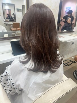 フィガロ ウメダ(FIGARO UMEDA) 暗めカラーミディアムレイヤー11.17