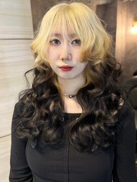 エルバイラビス 大宮(elu by lovis) 《巴結生》ルーツカラー/デザインカラー/ハイトーン