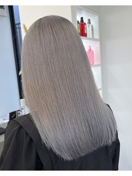 ラピス 福岡天神店(Lapis) 10代・20代/ハイトーン/ブリーチ/色落ち◎シルバーカラー