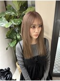 肌に馴染むミルクティーベージュ