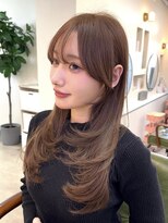 hyon myon/RISEbyREVO 綾瀬店【ヒョンミョン】&nbsp;ハッシュカット/デザインカラー/グレージュ[綾瀬駅/韓国ヘア]