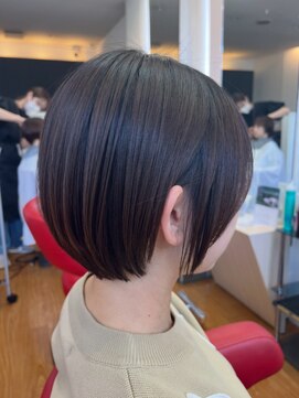 バンファミリージーナヘアー(Vanfamily gina hair) ショートボブ