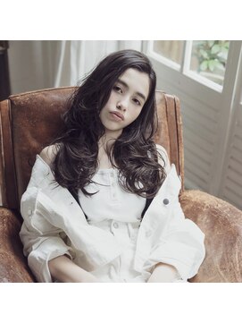 美容室 アモール(amor) ナチュラル大人フェザーロング