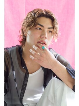 にもう ピンクスパイラルパーマロングセンターパート【三宮/元町】R