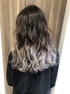 アミ 柏(amie) プラチナグガバレイヤージュ[柏,柏駅,柏,柏駅,柏,柏駅,柏駅東口]