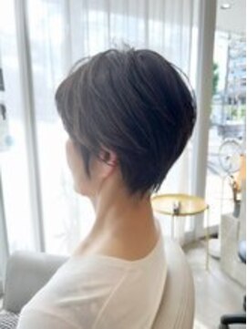 モールヘア 武庫之荘店(MOOL hair) 大人ショートヘアイルミナカラー/カーキ