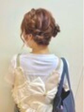 ディア(.eer) イベント、ライブに♪ // ふわふわお団子ツイン◎