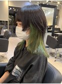 △インナーカラーグリーンウルフカットレイヤーカット姫カット