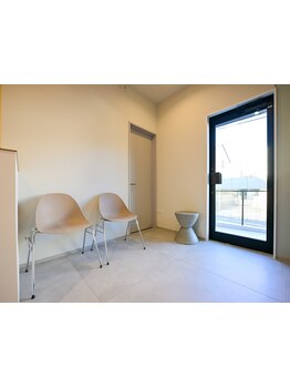 大人女性の“キレイ”を叶える！髪に優しく、美しく♪優しい薬剤でカラーの持ちもGOOD！