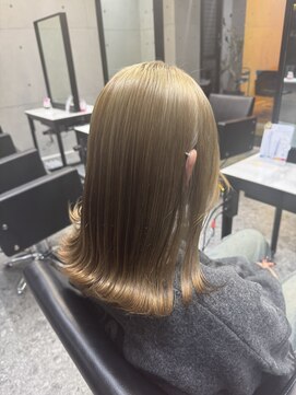 パヌポン(PANUPON) ミルクティーベージュケアブリーチバレイヤージュハイライト