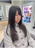レイヤーカット/ハッシュカット/小顔に見せるヘアオリーブグレー