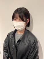 フロート ウラ(FLOAT ula)&nbsp;韓国風ミニボブ × 透け感ダークカラー