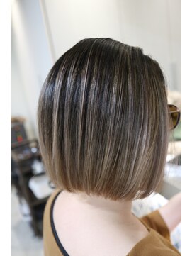 ルーカス(LUCAS) [LUCAS]バックコーミンググラデーション×BOB