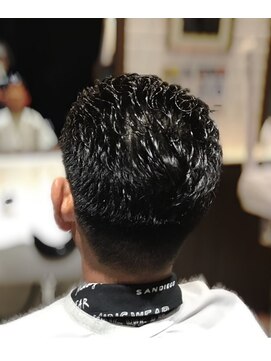 濡れパンショート パンチパーマ 緩パン アイロンパーマ L ネクサス ザ ファースト 銀座店のヘアカタログ ホットペッパービューティー