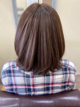 ルシア ヘア(Lucia hair) 重めのレイヤー