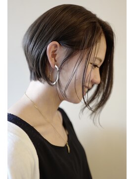 ガール(Girl) 前下がりショートボブ