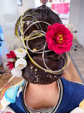 ヘアーブリーズ(hair breeze) 20代30代大人可愛いお呼ばれスタイル大人まとめ髪