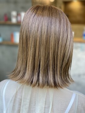 エテ(Ete) 切りっぱなしボブ