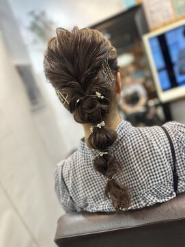 ホーミィ(homie) ぽこぽこが可愛いポニーテール