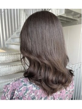 フィゼル あべのルシアス店(Aujua fizelle) くびれミディアム×ダークブラウンカラー