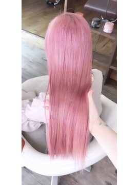 クラン ヘアーアンドスタジオ(CLAN hair & studio) ホワイトピンクカラー