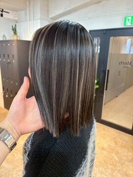 メリー オオサカ(Merly Osaka) ash brown highlight