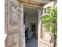 チェーンクルーズヘアー(chain crew's hair)の雰囲気（オシャレな店内、非日常的な空間でリラックス）