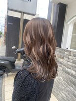 リアン(Lien)&nbsp;透明感×ベージュ