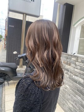 リアン(Lien) 透明感×ベージュ