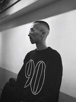 カムレイドフォーライフ(COMRADE 4 LIFE)&nbsp;男らしさ100% 渋い男のスキンフェード担当松尾