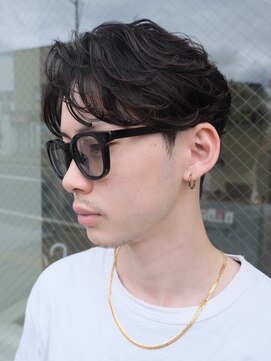 アントバイフィフス 秋田(unt by fifth) 秋田メンズパーマ波巻きパーマツイストパーマフェザーパーマ眉毛