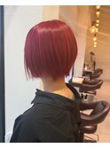 個性派おしゃれさん必見！チェリーレッド×グラデーションボブ