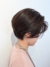 前髪と顔まわりで、自分らしい可愛さを。テーマ：小顔・似合わせカット